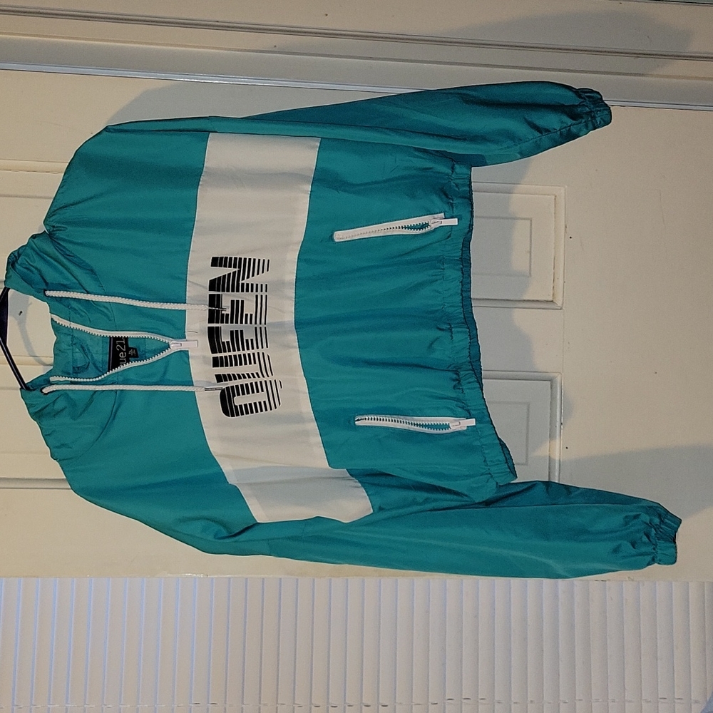 Size XL Turquoise Queen Hoodie